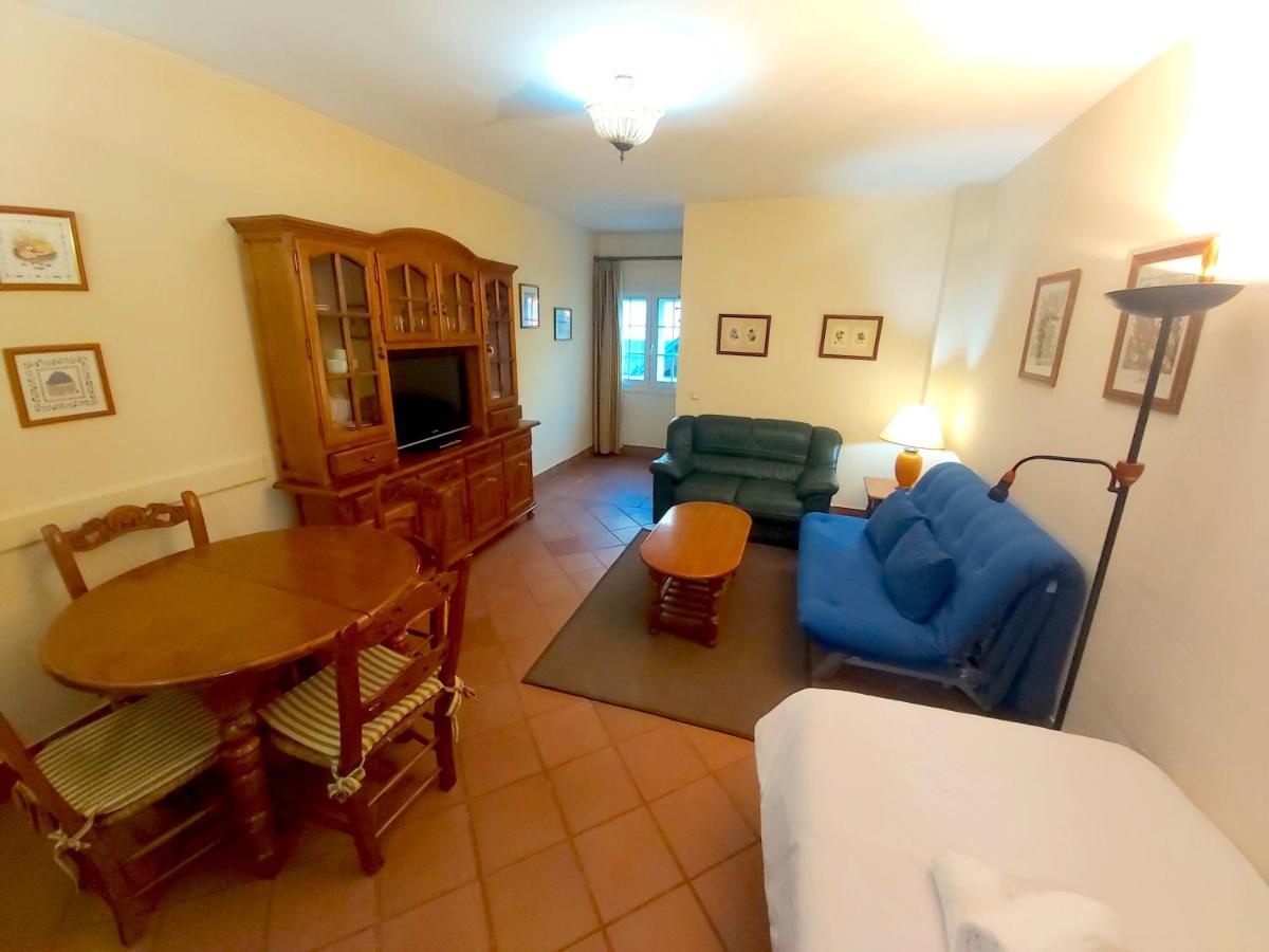 Plaza Andalucia Edificio Dornajo 2-4 Pax Apartment โมนาชิล ภายนอก รูปภาพ