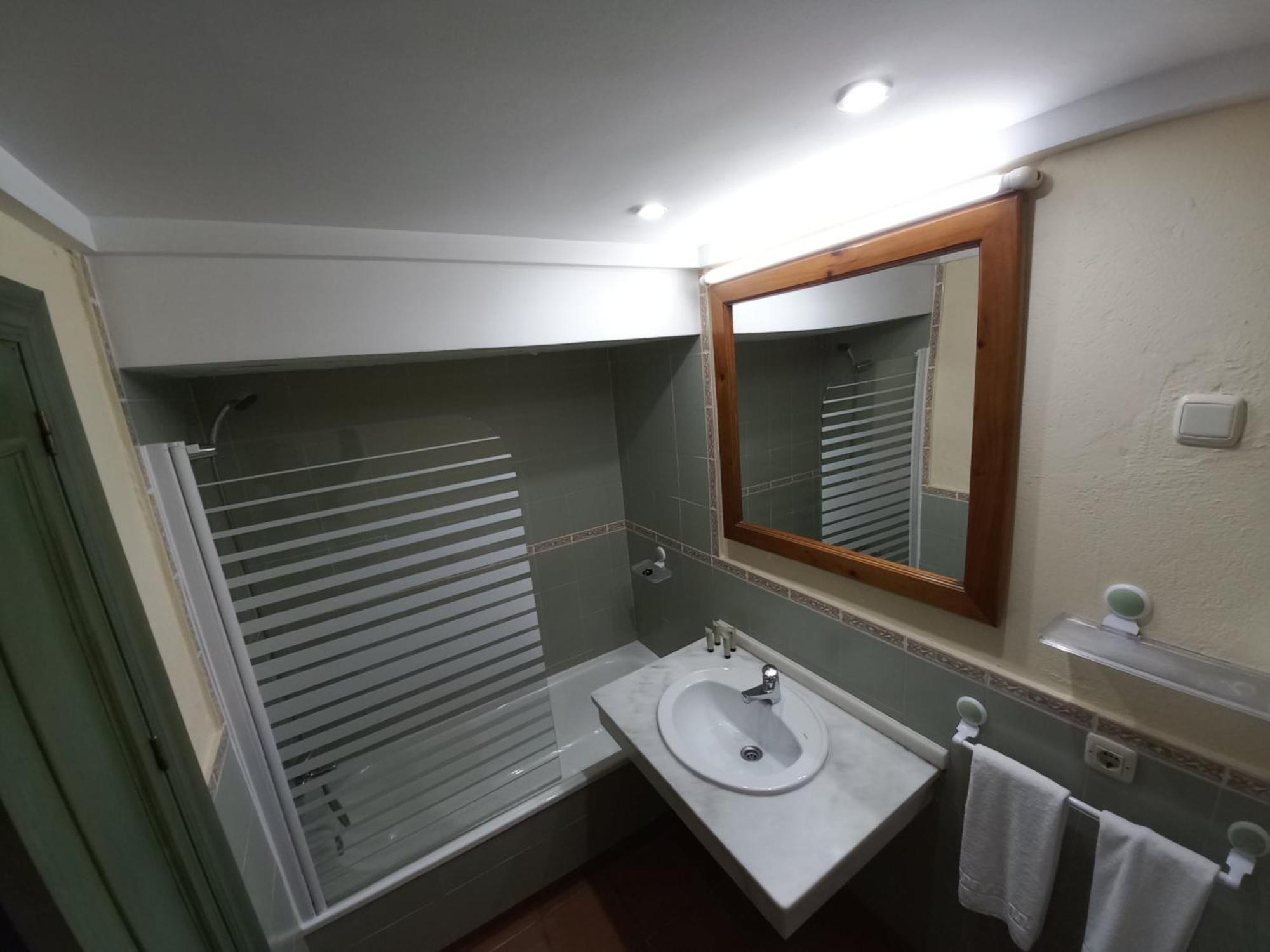 Plaza Andalucia Edificio Dornajo 2-4 Pax Apartment โมนาชิล ภายนอก รูปภาพ